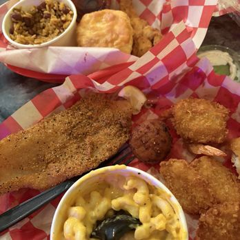 The Hen House Fried Chicken - Comfort Food Near Me - Saint Robert, Missouri The Hen House Fried Chicken - Comfort Food Near Me - Saint Robert, Missouri