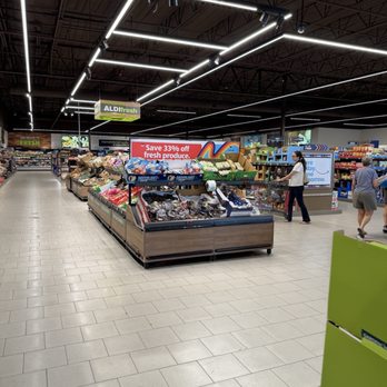 ALDI - Inside - Grocery Near Me - Chandler, Arizona ALDI - Inside - Grocery Near Me - Chandler, Arizona