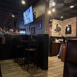 Iron Horse Pizzeria & Sports Pub - Front entrance
