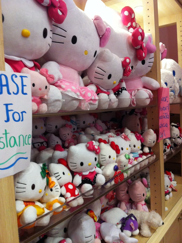 SANRIO CLOSED Updated July 2024 19575 Biscayne Blvd, Aventura