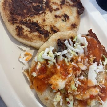 Los Cabos 2 - Pupusa Ayote and Pupuso Queso - Salvadoran Near Me - Bakersfield, California Los Cabos 2 - Pupusa Ayote and Pupuso Queso - Salvadoran Near Me - Bakersfield, California