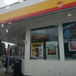 Shell - Fish & Chips and Clam Chowder?!