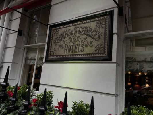 Brown's Hotel, a Rocco Forte hotel by null