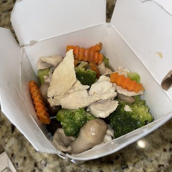 Bangkok Sushi - Broccoli delight with chicken - Sushi Bars Near Me - Lutz, Florida