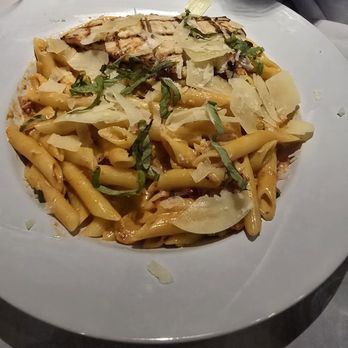 Volo - Penne Alla Vodka - Burgers Near Me - Oxford, Connecticut Volo - Penne Alla Vodka - Burgers Near Me - Oxford, Connecticut