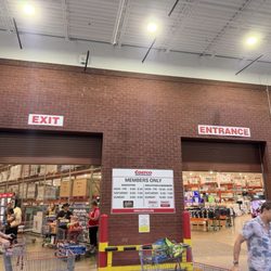 Hours and entrance