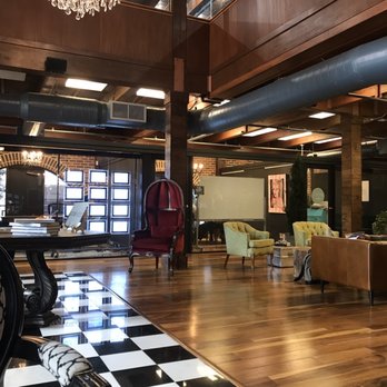 Station House - Seating - Shared Office Spaces Near Me - St Petersburg, Florida Station House - Seating - Shared Office Spaces Near Me - St Petersburg, Florida