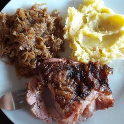 Brutzelhütte - Spiessbraten vom Feinsten!