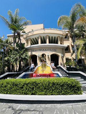 Hollywood Hotel ® by null