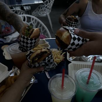 Marathon Burger - Everything came up to $87 - Burgers Near Me - Venice, California Marathon Burger - Everything came up to $87 - Burgers Near Me - Venice, California