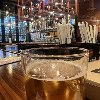 Mellow Mushroom - Midlothian - Bar area - Pizza Near Me - Midlothian, Virginia