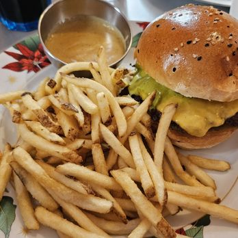 Electric Diner - The George Street Smash burger was great - Diners Near Me - Hamilton, Ontario