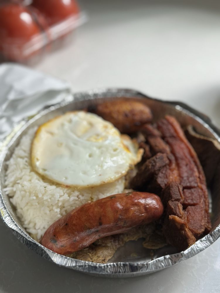 Sabrosito Restaurant & Bakery