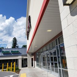 Poughkeepsie Plaza