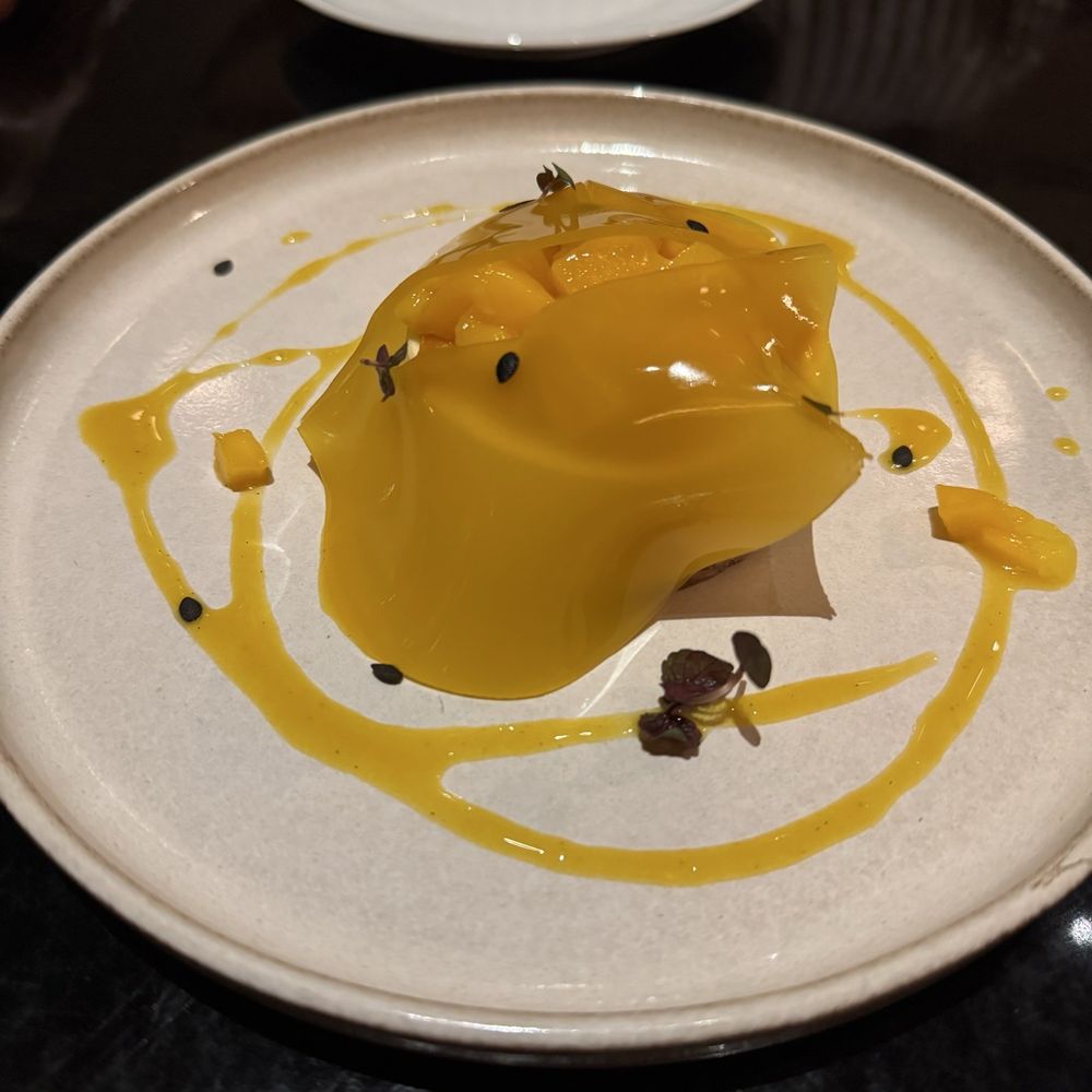 Girafe - Mango and passion fruit cheesecake - French Near Me - Paris, 75 Girafe - Mango and passion fruit cheesecake - French Near Me - Paris, 75