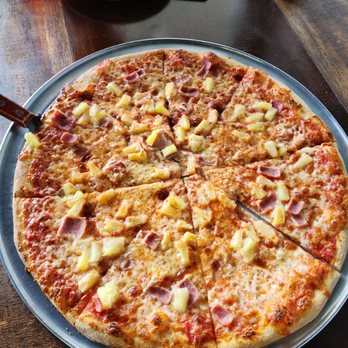 Attardi's Pizzeria - Hawaiian pie XL - Pizza Near Me - Bradenton, Florida Attardi's Pizzeria - Hawaiian pie XL - Pizza Near Me - Bradenton, Florida