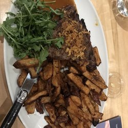 Cargo - Stake frites rare really good to much fries buts the flavor is good