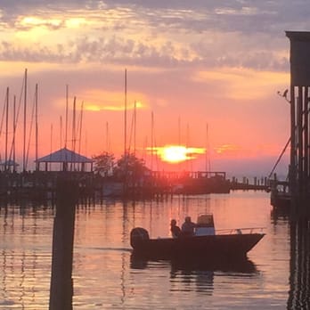 Sunset Pointe - Sunset by Mobile Bay - Bars Near Me - Fairhope, Alabama