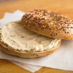Ny Bagels and Buns - We deliver fresh from the oven New York bagels, buns, crumb cakes, black and white cookies, gift baskets, and college care packages!