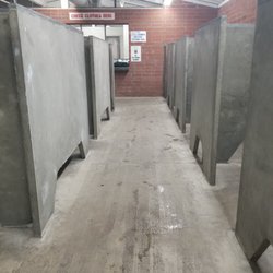 Yosemite Pool - Remarkably, the changing room has concrete privacy cubicles with hooks, which is more than the majority of this city's municipal pools.