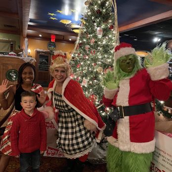 Park Lane Tavern - Cindy Lou Who and the Grinch! - Pizza Near Me - Virginia Beach, Virginia