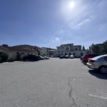 Allergy and Asthma Specialist Doctors - Parking lot - Allergists Near Me - Pasadena, California