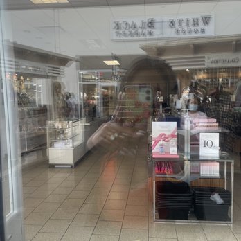 The Cosmetics Company Store - Cosmetics & Beauty Supply Near Me - Livermore, California