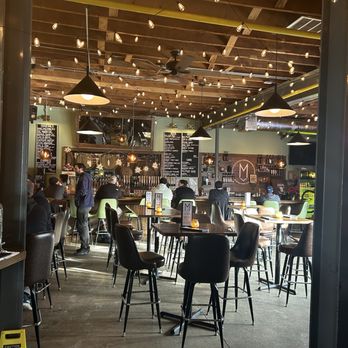 Maplewood Brewery & Distillery - Inside, view when you walk in - Breweries Near Me - Chicago, Illinois