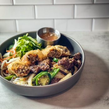 Saigon Cafe - Bun Bao Xao - Vietnamese Near Me - Saint Louis, Missouri