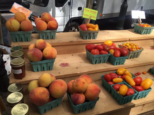 Rittenhouse Farmers' Market by null