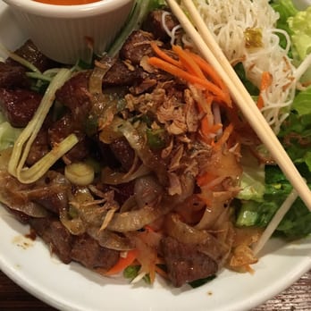 Saigon Shack - Cube beef with veggies - Vietnamese Near Me - New York, New York Saigon Shack - Cube beef with veggies - Vietnamese Near Me - New York, New York