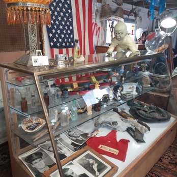 Hippy Hut - Vintage extraordinaire! - Antiques Near Me - Billings, Montana Hippy Hut - Vintage extraordinaire! - Antiques Near Me - Billings, Montana