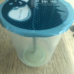 覓茶活 - Green matcha tea w/deluxe milk--so good we didn't get a proper photo