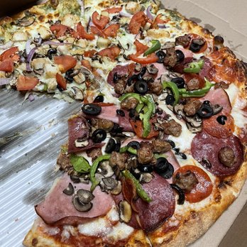 King Kong NY Pizza - Half and half: Chicken Pesto Pizza and Combination Pizza - Pizza Near Me - San Jose, California King Kong NY Pizza - Half and half: Chicken Pesto Pizza and Combination Pizza - Pizza Near Me - San Jose, California