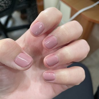 Ele Ela Nail Salon - Gel manicure $35 - Nail Salons Near Me - Pacifica, California