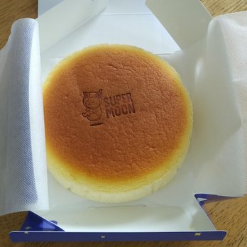 Supermoon Japanese Style Cheesecakes - Original Cheesecake - Desserts Near Me - Mississauga, Ontario