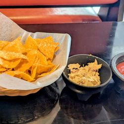 Chips, coleslaw and salsa