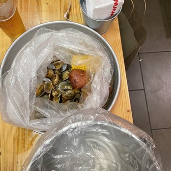 Kinya Ramen - Cajun Seafood Boil (Clams, Muscles) - Sushi Bars Near Me - Hicksville, New York Kinya Ramen - Cajun Seafood Boil (Clams, Muscles) - Sushi Bars Near Me - Hicksville, New York