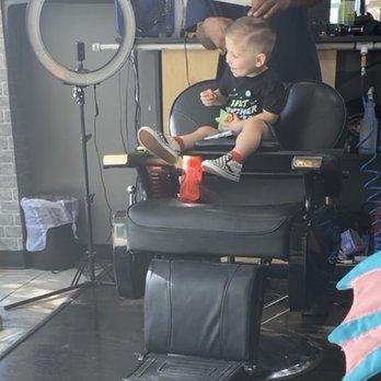 Final Cutz Barbershop - Barbers Near Me - La Mesa, California