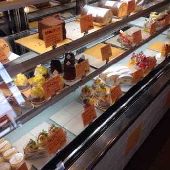 GÂTEAUX 約4年間分まとめて2019.10号〜2023.10号まで 楽天市場】色が選べる！カラフルくまさんの立体ケーキ 5号サイズ 推し