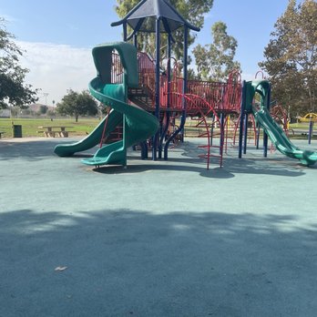 Bryant Park - Clean playground area in front of community center doors - Parks Near Me - Riverside, California