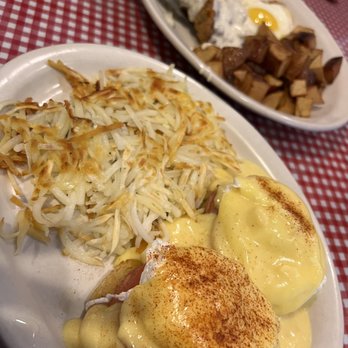 Firehouse Cafe - Eggs Benedict - Breakfast & Brunch Near Me - Los Alamitos, California