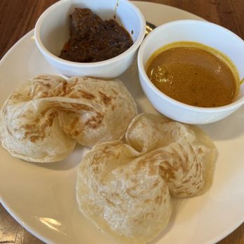 Ipoh Kopitiam - Roti Canai with Beef Rendang and a curry sauce. Excellent! - Malaysian Near Me - Alhambra, California