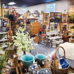 Andersonville Antiques