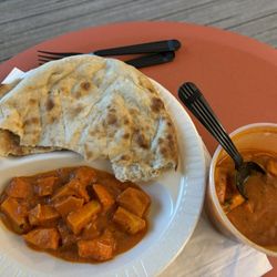 Kababesh Grill - Chicken tikka masala and naan.