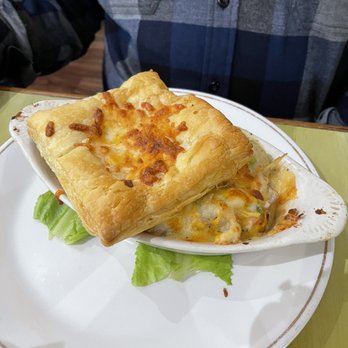 Sundance Grill - Chicken Pot Pie - Breakfast & Brunch Near Me - Hiawassee, Georgia Sundance Grill - Chicken Pot Pie - Breakfast & Brunch Near Me - Hiawassee, Georgia