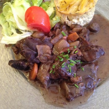 Bar Le Galion - Boeuf bourguignon - Restaurants Near Me - Beaune, 21 Bar Le Galion - Boeuf bourguignon - Restaurants Near Me - Beaune, 21