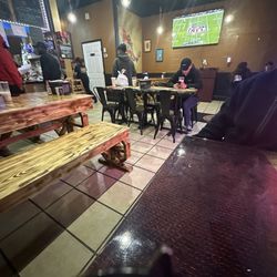 Taqueria De La Rosas - Busy inside