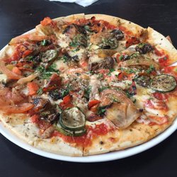 The Dining Room at Gourmet Farms - Farmer's Pizza