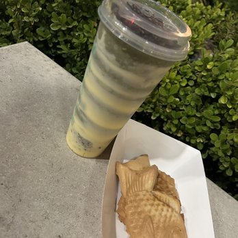 Katsubo Tea - Oreo matcha and red bean/cheese taiyaki - Bubble Tea Near Me - Fullerton, California Katsubo Tea - Oreo matcha and red bean/cheese taiyaki - Bubble Tea Near Me - Fullerton, California
